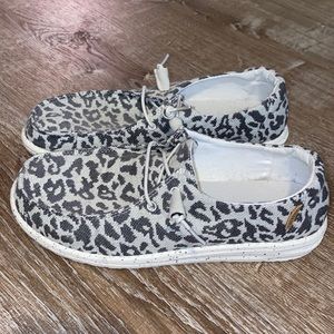 new cheetah womens hey dudes